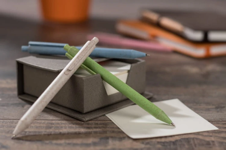 e9405df7a374a59d74d61f30585c2766